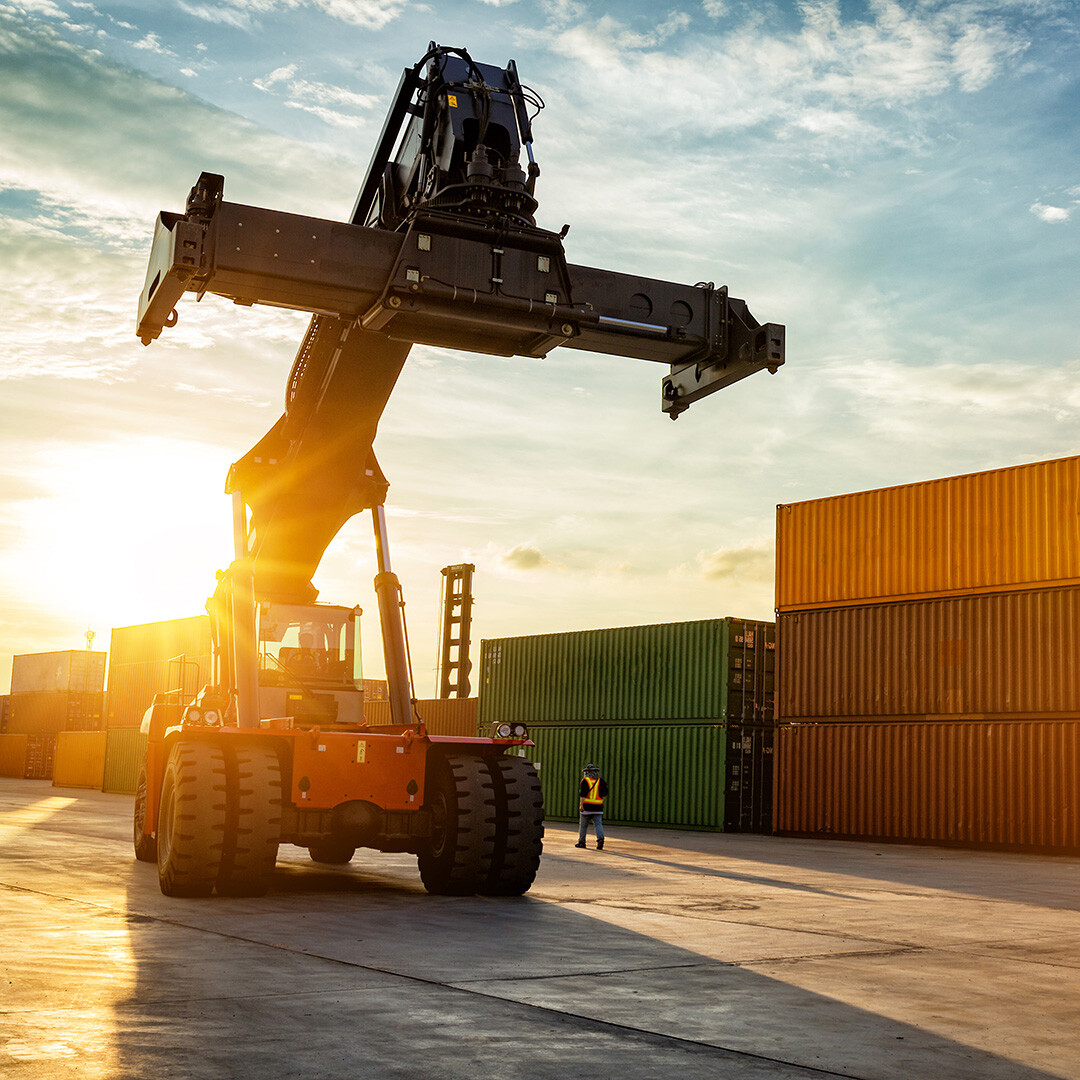 Nefab_Image_Forklift_1x1-1